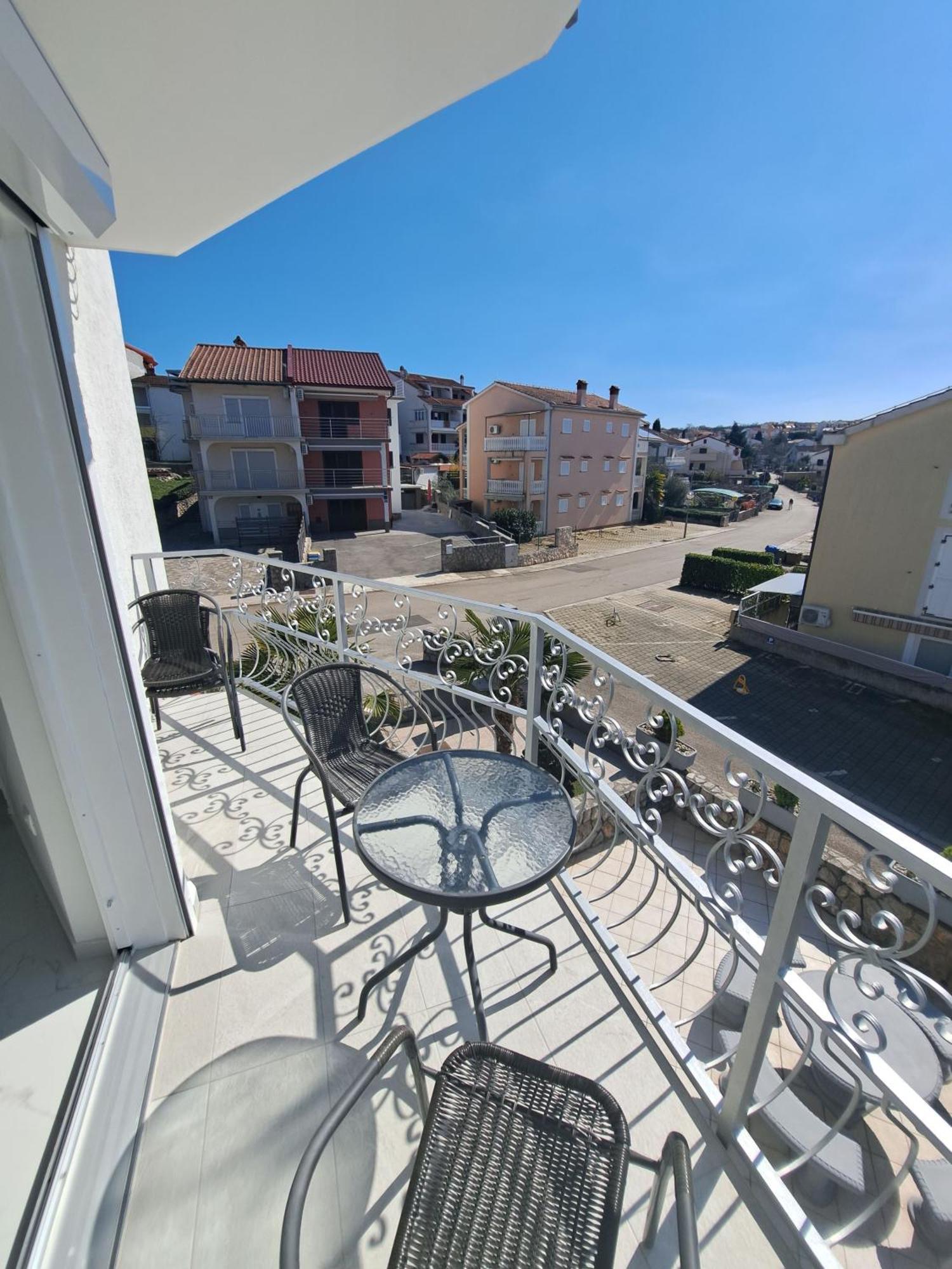 Apartmani Totic Malinska Dış mekan fotoğraf
